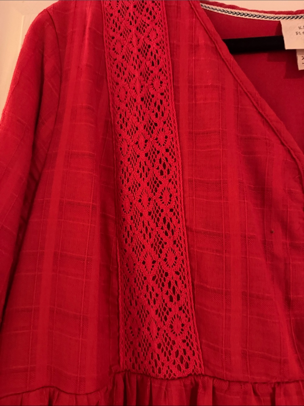Knox Rose Red Top with trim Details - Picture 3 of 4